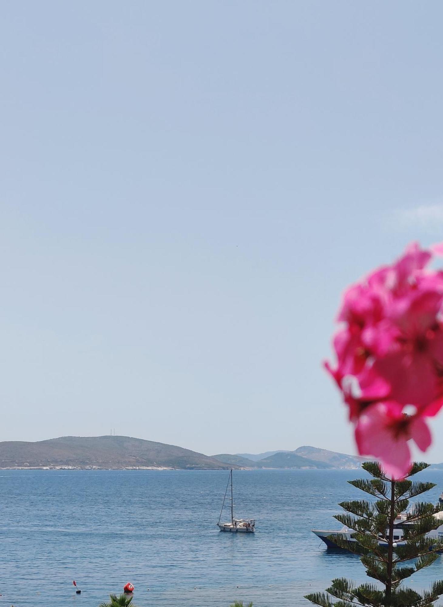 Villa Margarit Boutique Hotel Sarandë エクステリア 写真